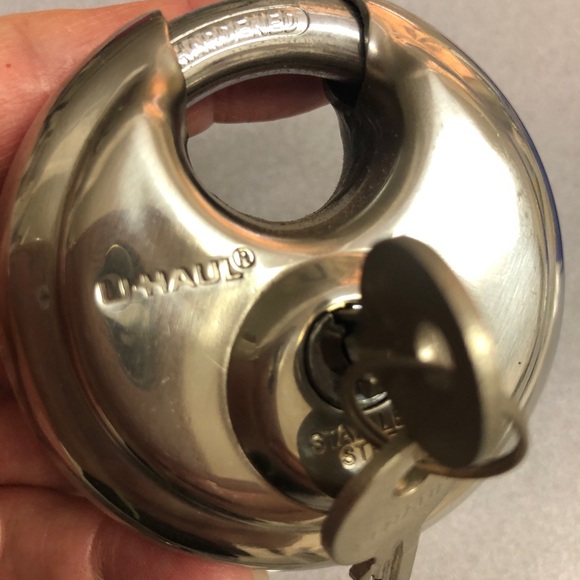 Disc Locks for Storage unit. 1 Life Storage, one from Uhaul. Set of two locks - Picture 9 of 10